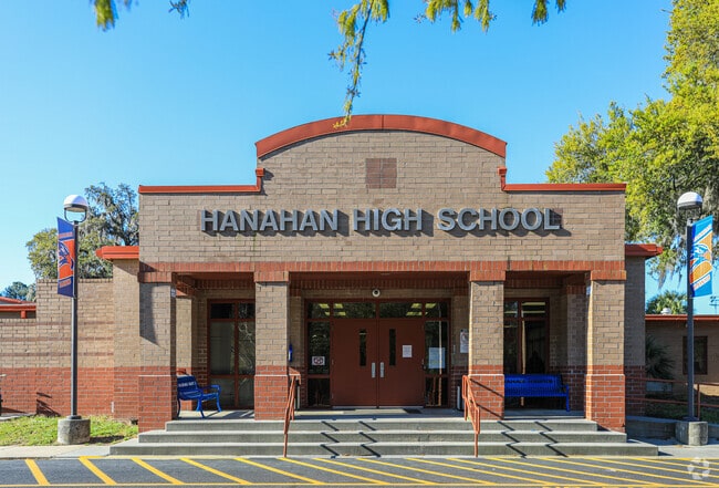 One of the public school options for Goose Creek is Hanahan High School in South Carolina