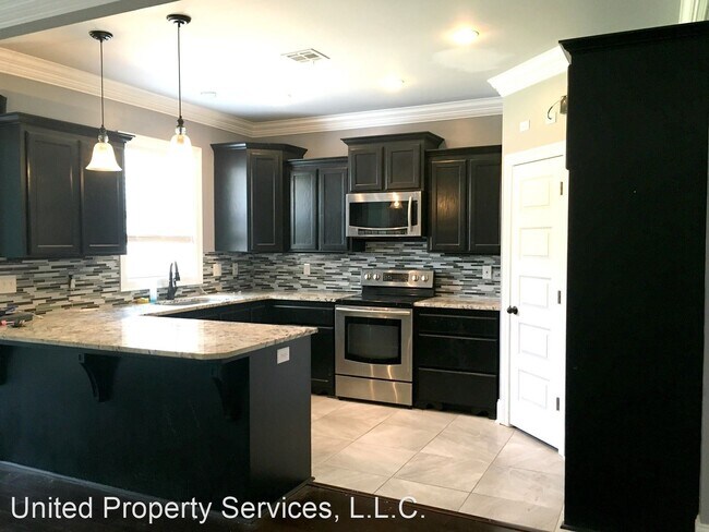 Building Photo - 3 br, 2 bath House - 109 Constitution Drive