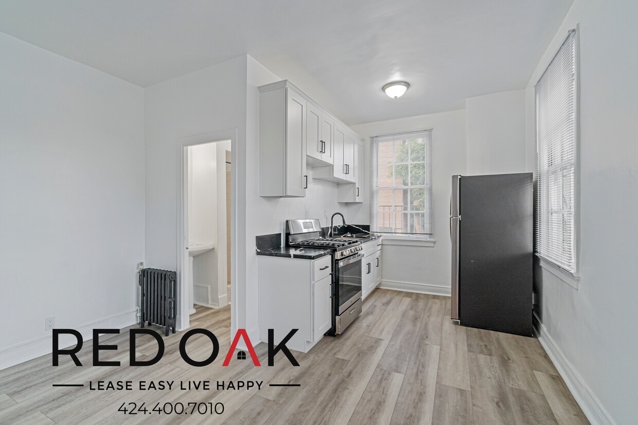 Primary Photo - 2505 W 6th St