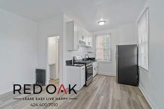 Building Photo - 2505 W 6th St