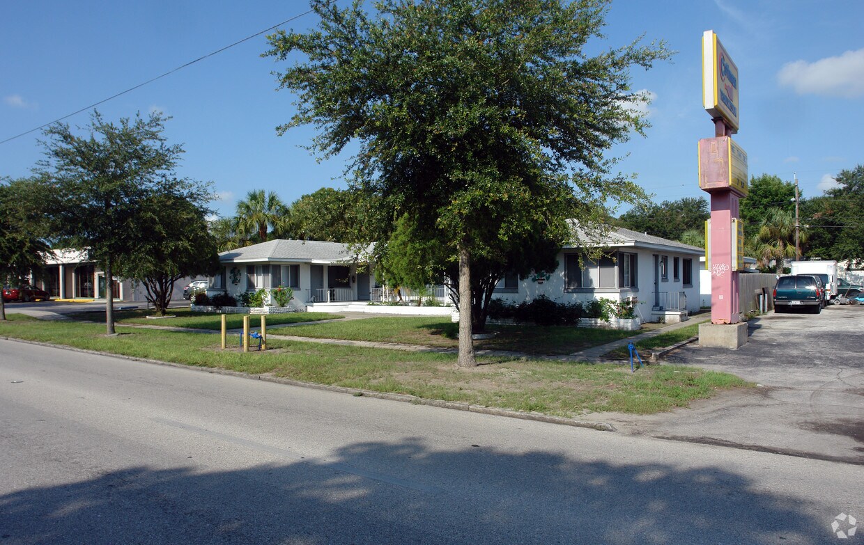 Foto del edificio - 3108 Dr. Martin Luther King Jr St N