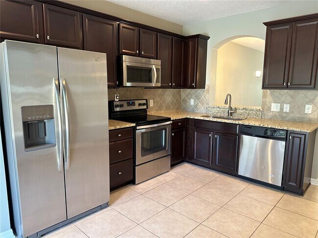 Building Photo - 15942 Stable Run Dr