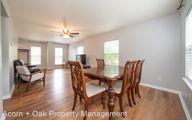Building Photo - 3 br, 2.5 bath House - 6 Newtown Court