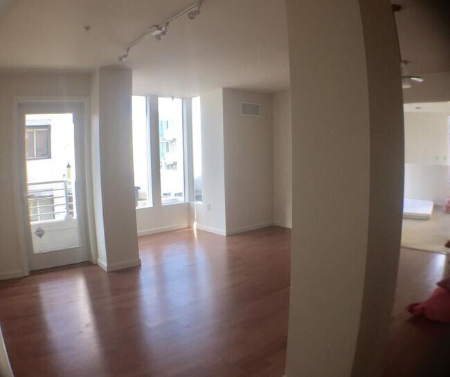 Building Photo - 1 bedroom in San Francisco CA 94109