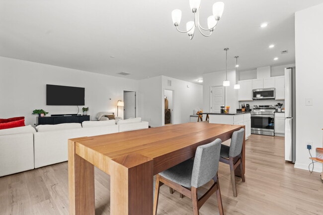 Foto del edificio - 101 Enfield Dr