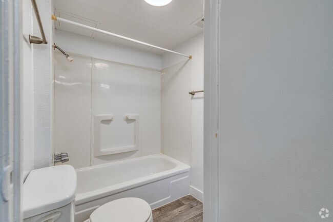 Estudio de baño compartido - 28 metros cuadrados - Viva Apartments