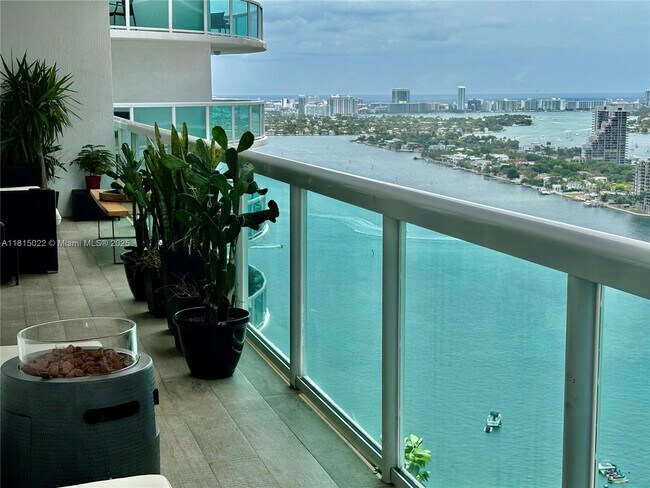 Foto del edificio - 1800 N Bayshore Dr