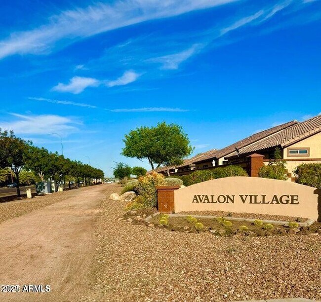 Foto del edificio - 7709 S 63rd Dr