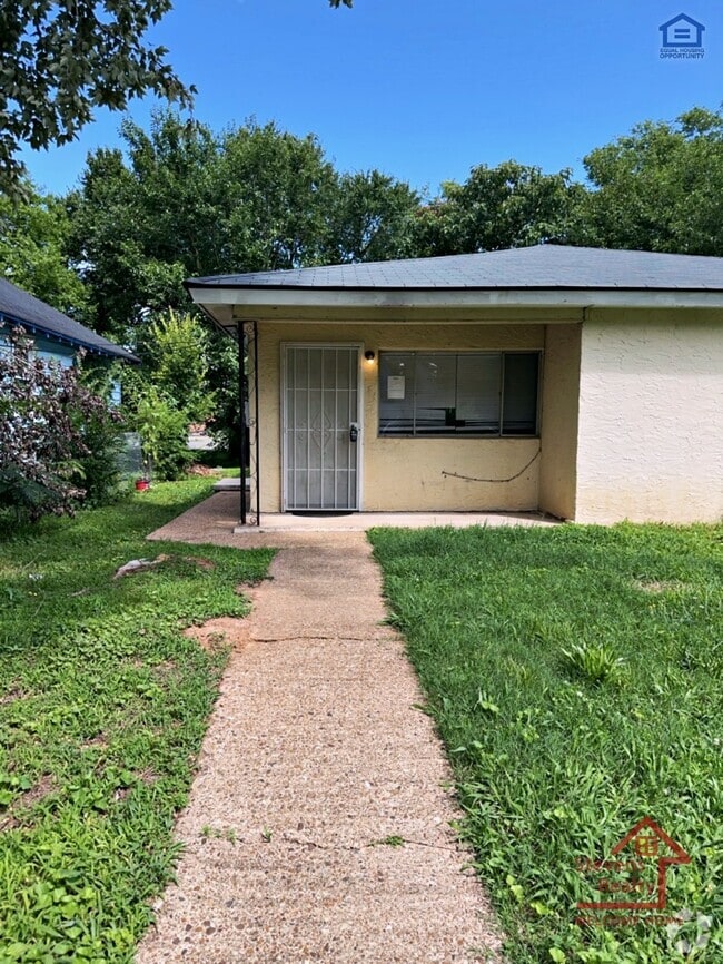 Building Photo - 3602 Dorris St