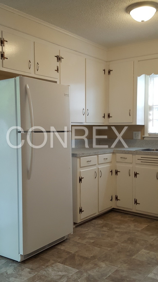 Foto del edificio - 3122 Bronx Rd