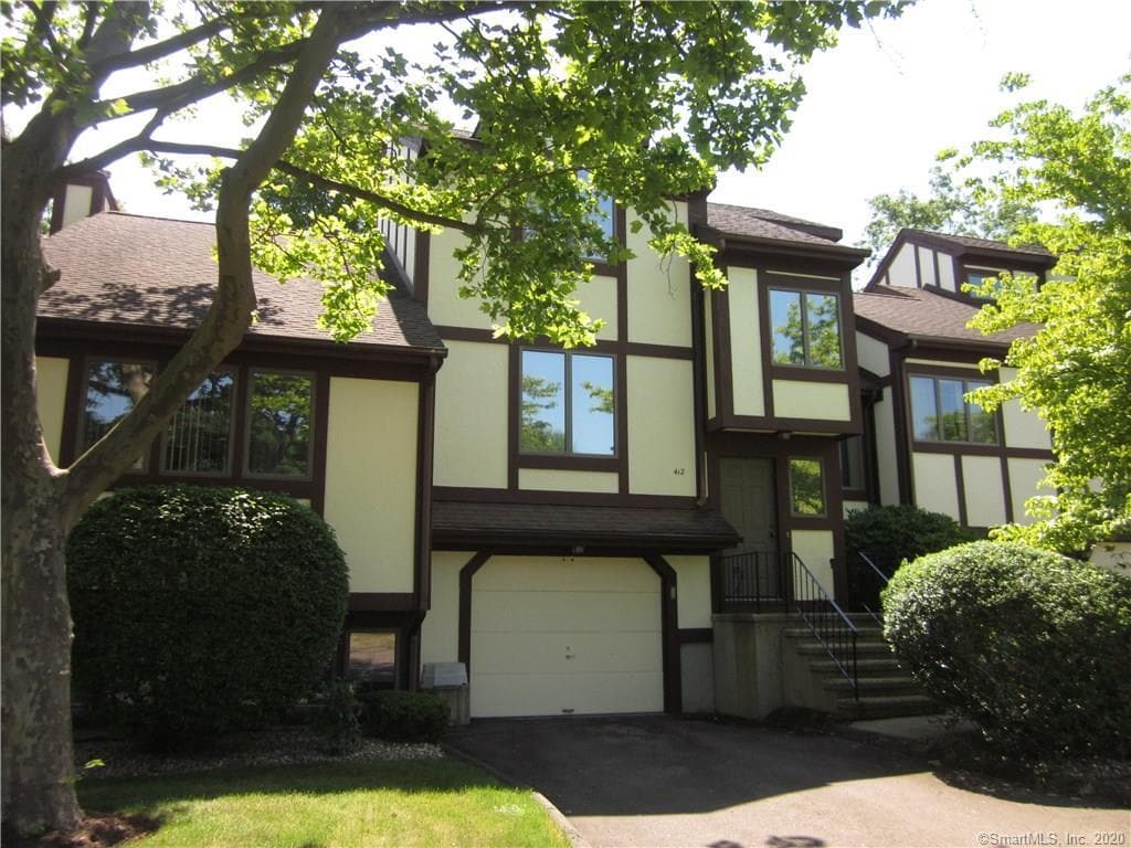 Primary Photo - 690 Forest Rd