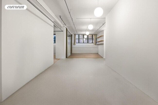 Building Photo - 105 Lexington Ave