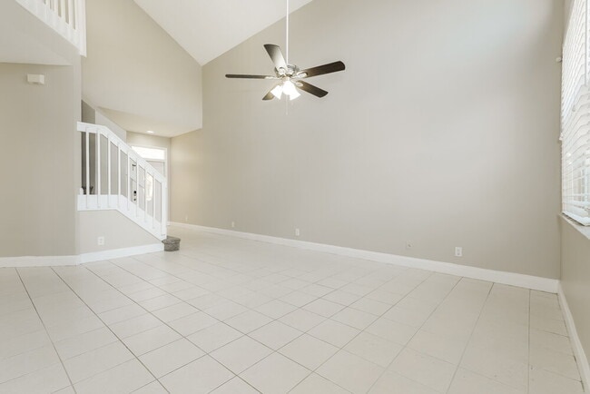 Building Photo - 7673 Springfield Lake Dr