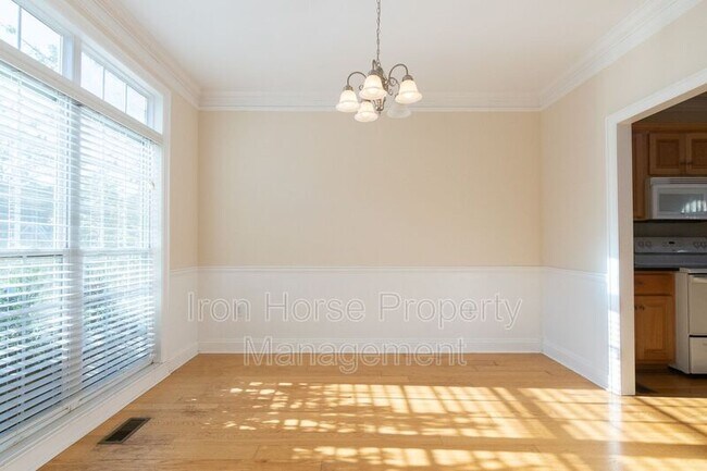 Building Photo - 148 Huntington Shoals Dr