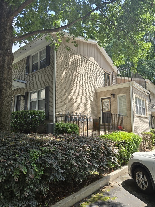 Building Photo - 2232 Dunseath Ave NW