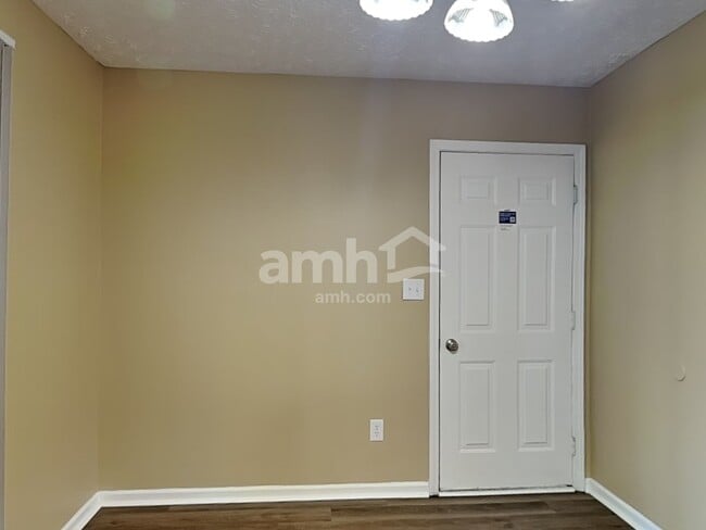 Building Photo - 5948 Doverton Dr