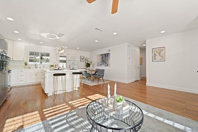 Foto del edificio - Beautiful 4 bedroom 2 bath home available ...