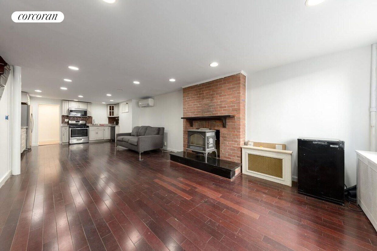 240A 7th St, Brooklyn, NY 11215 House Rental in Brooklyn, NY