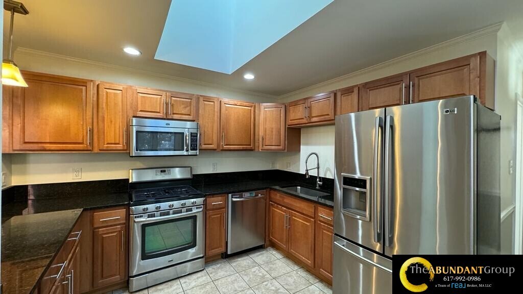 82 Bacon St, Waltham, MA 02451 Townhome Rentals in Waltham MA