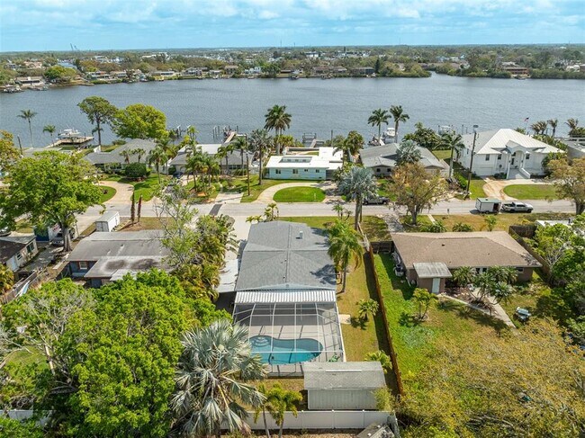 Foto del edificio - 711 Bayshore Dr