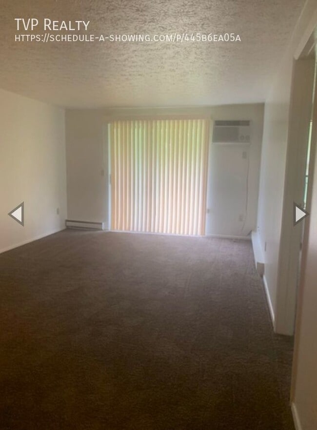 Building Photo - 128 Fox Hill Ln