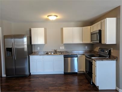 Foto principal - 418 8th St S