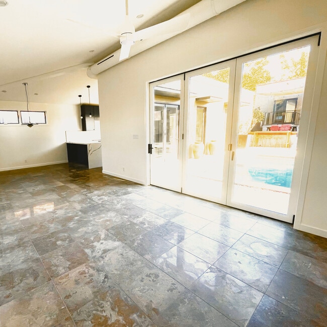 Building Photo - 5285 College View Ave