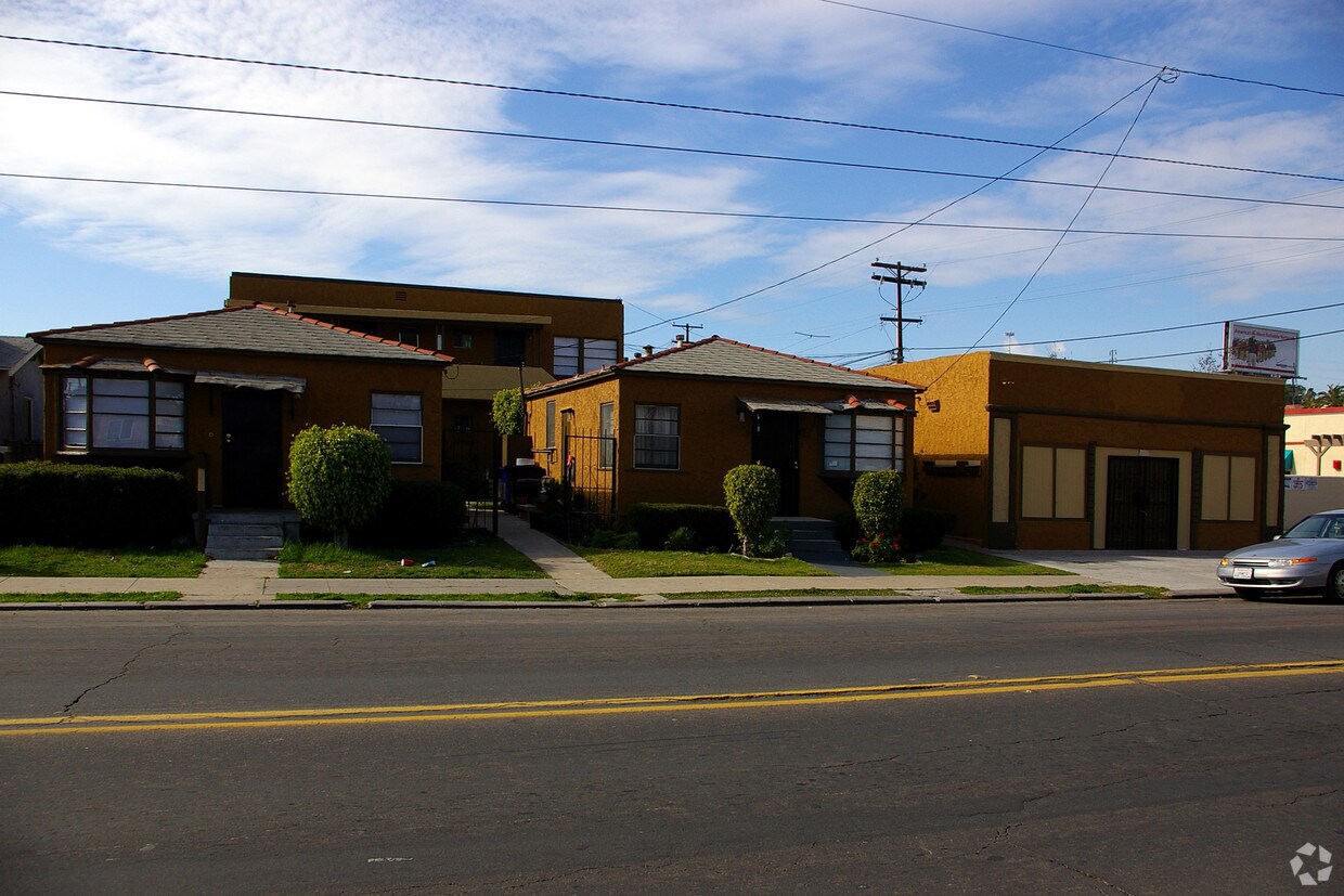 Primary Photo - 512 32nd St