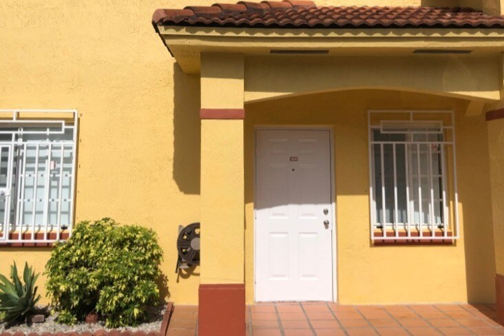 Foto principal - 7532 W 20th Ave