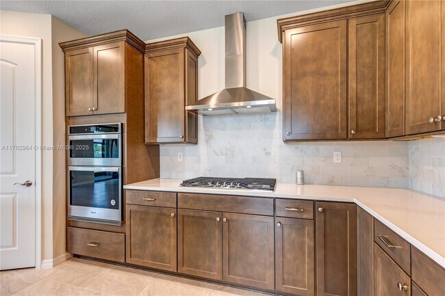 Building Photo - 4480 Gramercy Dr