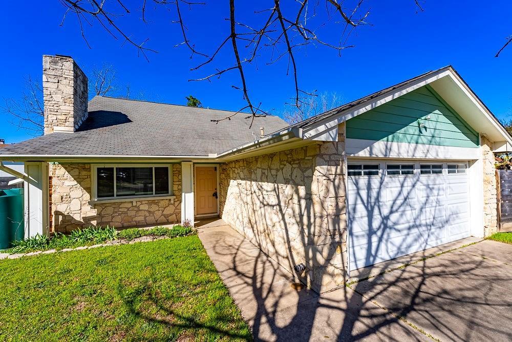 Primary Photo - 8300 Belclaire Cir