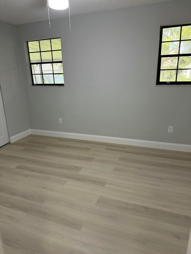 Foto del edificio - 2820 Black Pine Ct