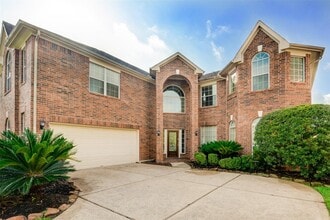 Building Photo - 9115 Memorial Valley Dr