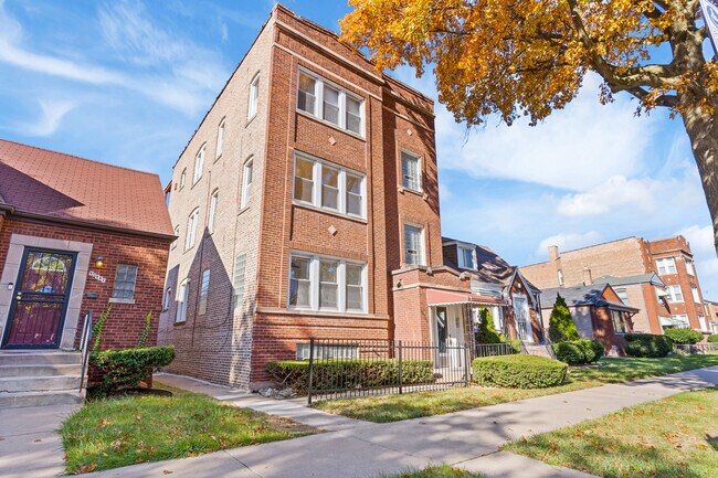 Foto del edificio - 10342 S Calumet Ave