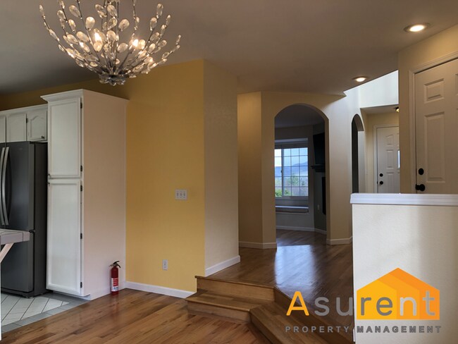 Foto del edificio - Stunning Home with Beautiful views of Ashland Available Soon!