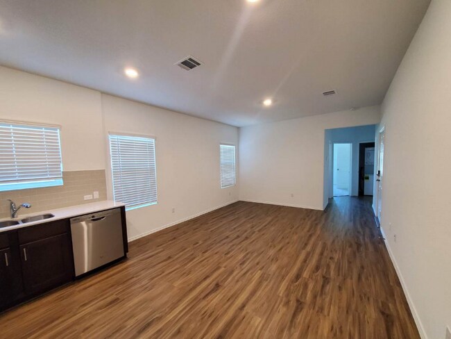 Foto del edificio - 1005 Bluewood Bend