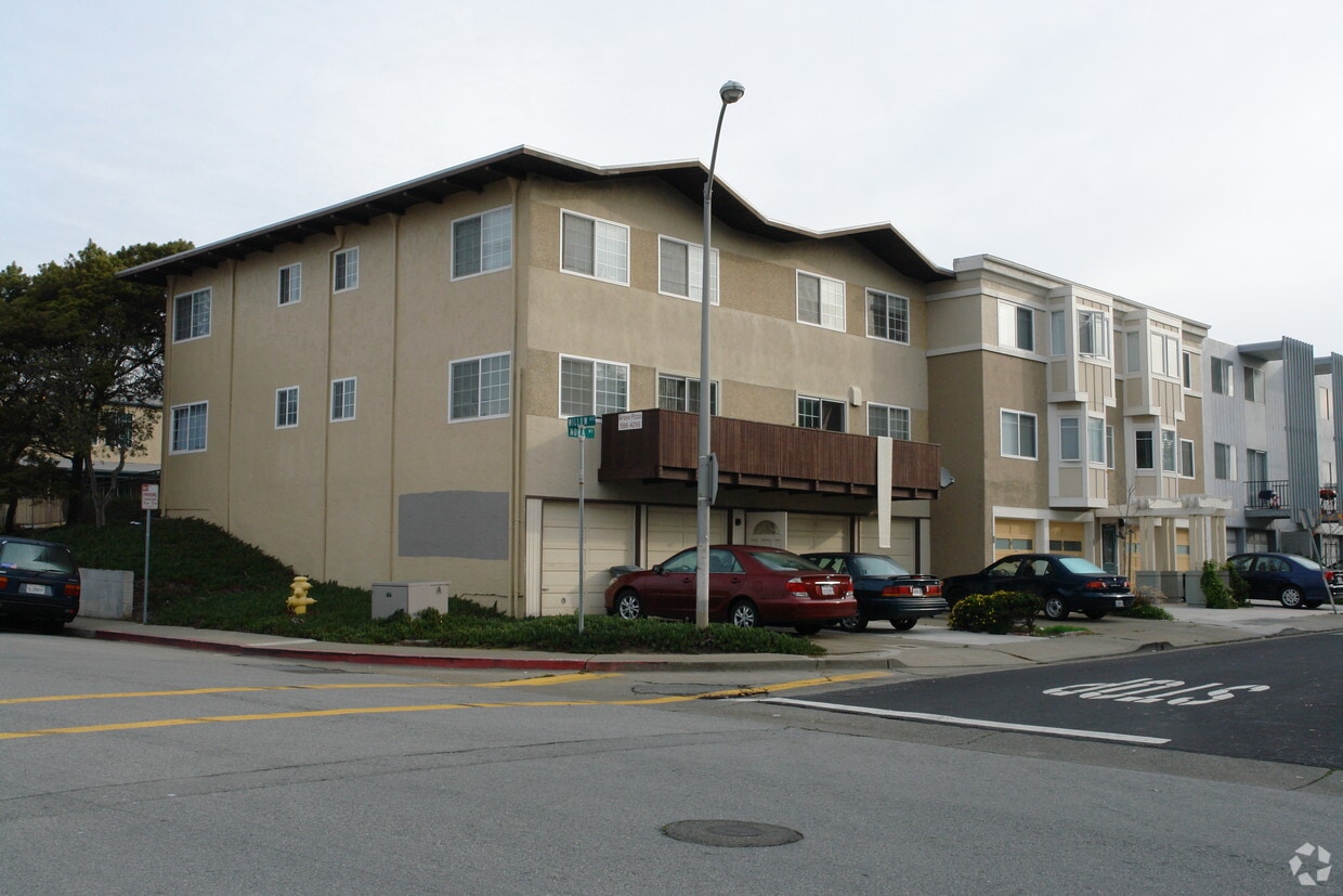 Building Photo - 990 Nora Way
