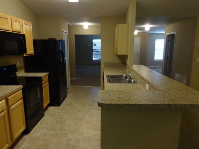 Building Photo - 274 Capiso Ct