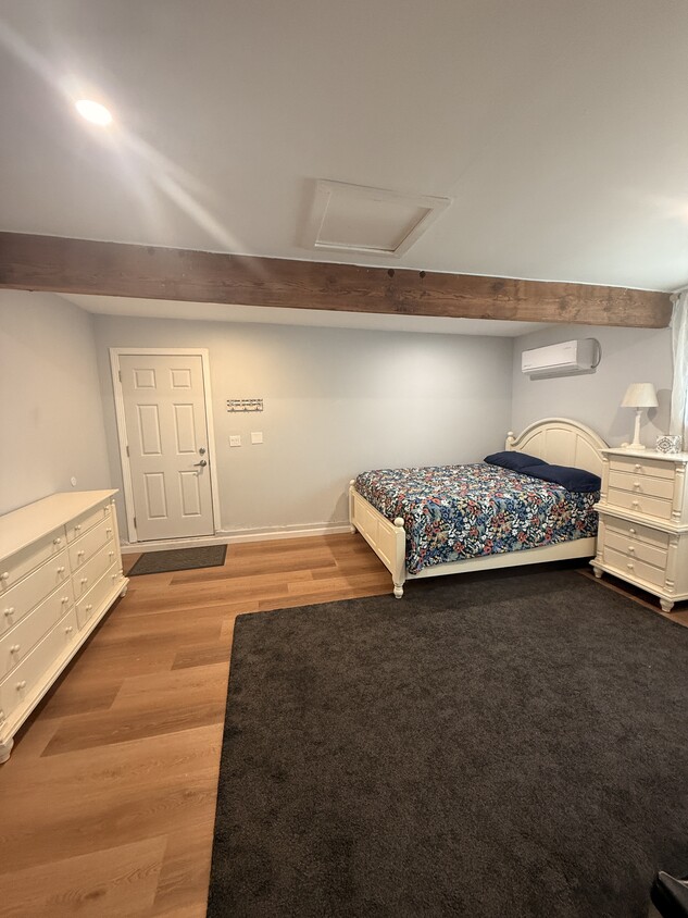 Foto principal - 14108 Angell St