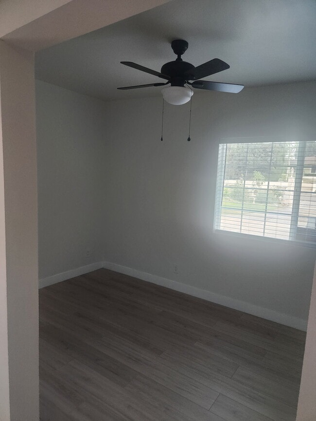 Building Photo - 7608 Buena Vista Dr