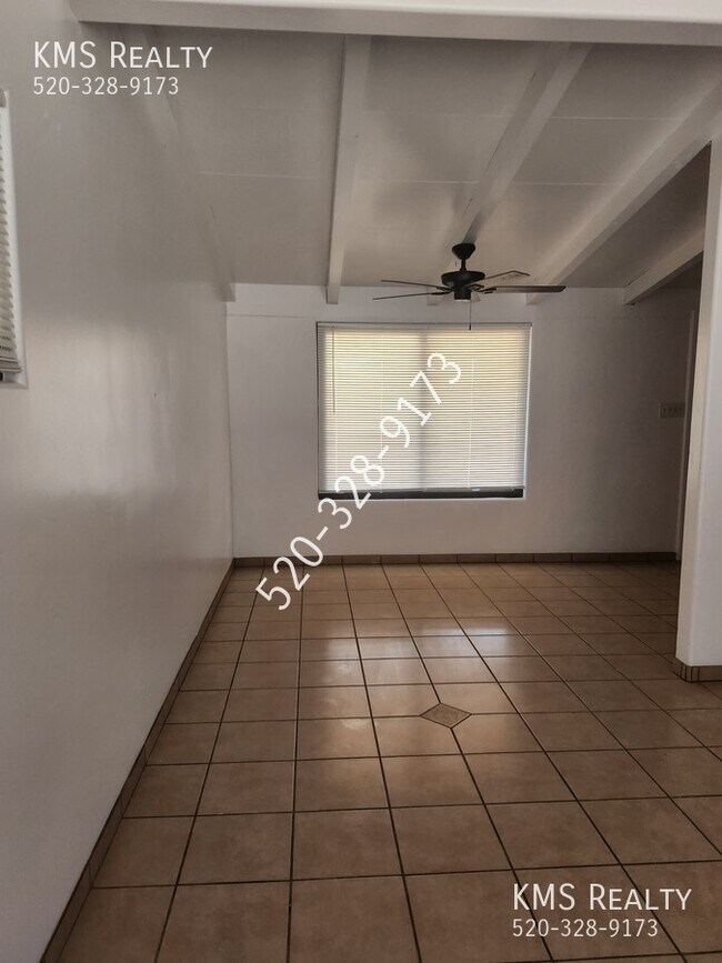 Building Photo - 208 E Delta Rd