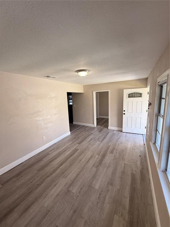 Building Photo - 1510 W Powhatan Ave