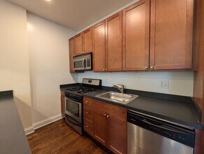 Building Photo - 2834 N Albany Ave