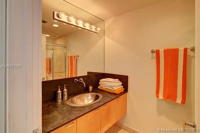 Foto del edificio - 705 2nd St