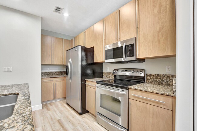 Building Photo - 4442 Regal Ct