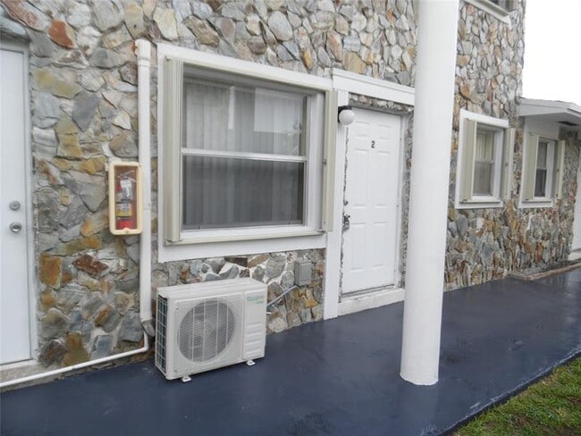 Building Photo - 7341 NW 37th St
