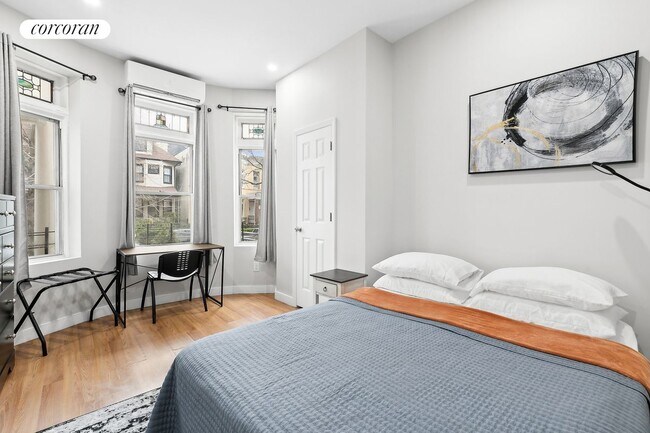 Foto del edificio - 254 Maple St