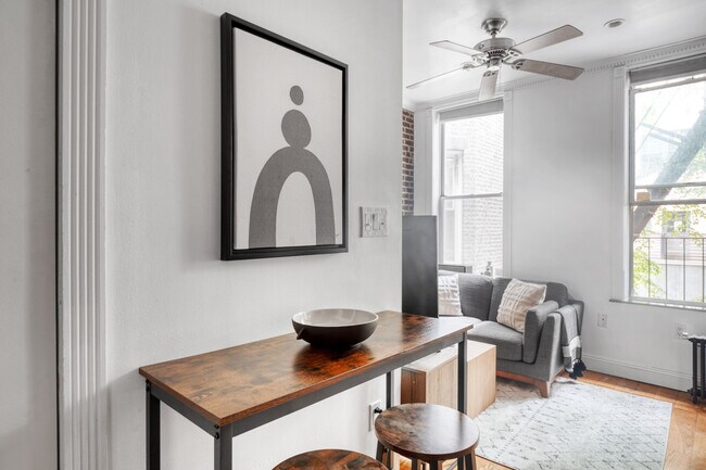 Foto del edificio - 221 Mott St