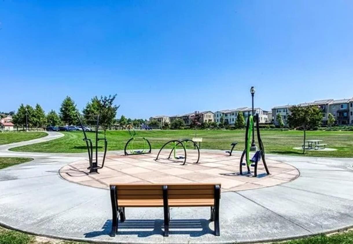 Foto del edificio - Beautiful Springville Community Home with Solar & Designer Finishes