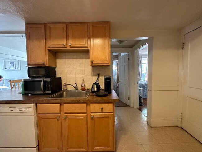 Foto del edificio - 226 Summer St